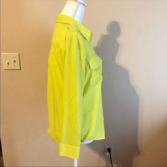 ⭐️ Apt 9 Button Down Blouse - Picture 2 of 7